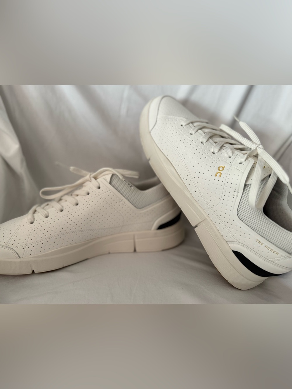 On Running Men’s Tennis White Leather Sneakers with Subtle Black Accent